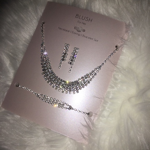 ✨ S O L D ✨ - Picture 3 of 3